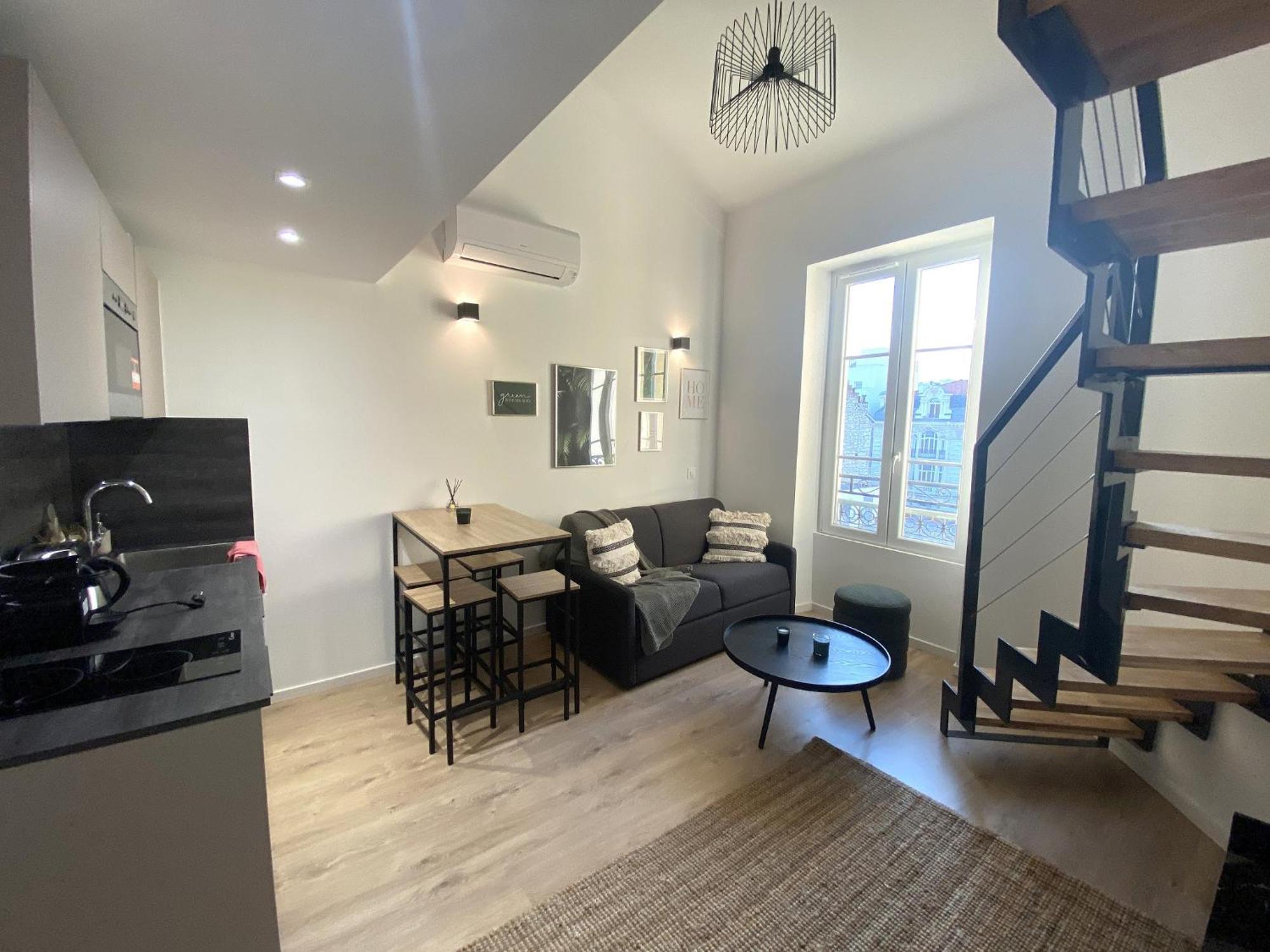 Apartment Hypercentre Lamartine 513 *